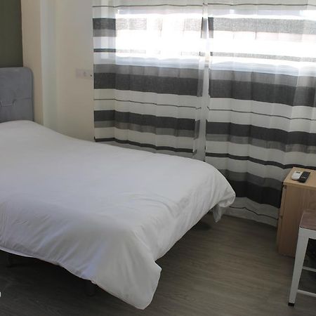 Hôtel Golden 21 à Madrid Extérieur photo